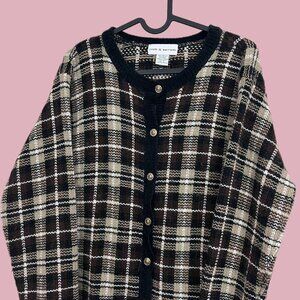 American Vintage Black and Cream Plaid Cardigan